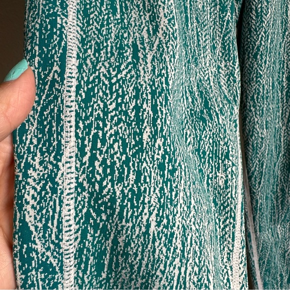 BuffyBunny Jacquard Teal White Workout High Rise Leggings Women’s Size Medium - Picture 5 of 10